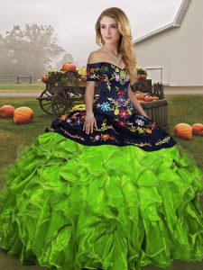 Hot Selling 15 Quinceanera Dress Military Ball and Sweet 16 and Quinceanera with Embroidery and Ruffles Off The Shoulder