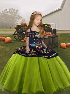 Cheap Straps Sleeveless Little Girls Pageant Gowns Floor Length Embroidery Olive Green Organza