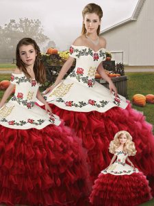Wine Red Off The Shoulder Neckline Embroidery and Ruffled Layers Vestidos de Quinceanera Sleeveless Lace Up