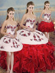 Fashion Sleeveless Organza Floor Length Lace Up Quinceanera Gown in White And Red with Embroidery and Ruffles and Bowkno