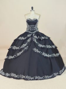 High Quality Satin Sweetheart Sleeveless Lace Up Embroidery Quinceanera Dresses in Black