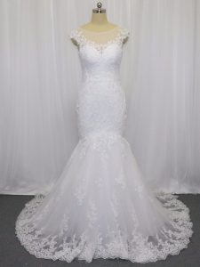 White Clasp Handle Scoop Lace Bridal Gown Tulle Sleeveless Brush Train