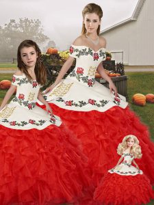 White And Red Ball Gowns Off The Shoulder Sleeveless Organza Floor Length Lace Up Embroidery and Ruffles Sweet 16 Dresse