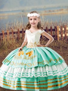 Apple Green Ball Gowns Off The Shoulder Sleeveless Satin Floor Length Lace Up Embroidery Girls Pageant Dresses