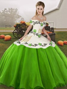 Green Off The Shoulder Neckline Embroidery Sweet 16 Quinceanera Dress Sleeveless Lace Up