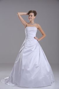Inexpensive Beading Wedding Gowns White Lace Up Sleeveless Brush Train