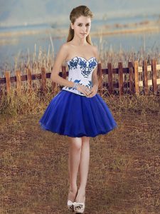 Glorious Royal Blue Ball Gowns Embroidery Prom Evening Gown Lace Up Tulle Sleeveless Mini Length