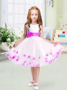 Lovely Scoop Sleeveless Toddler Flower Girl Dress Knee Length Appliques and Belt White Tulle