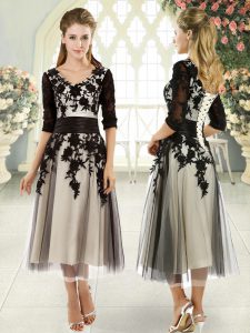 Custom Designed Black Lace Up Prom Dresses Appliques Half Sleeves Tea Length