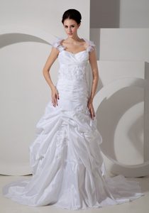 Exquisite A-line Square Satin Wedding Dresses with Hand Flowers for Cheap