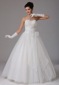 Romantic A-line Sweetheart Wedding Dress with Beading and Ruching