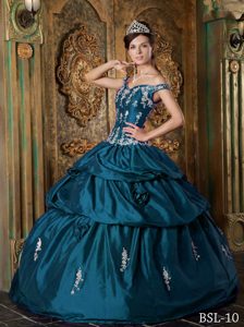 Uptown Off The Shoulder Quinceaneras Dresses in with Appliques in Teal