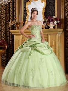 Romantic Yellow Green Beading Quinceanera Gowns Dresses and