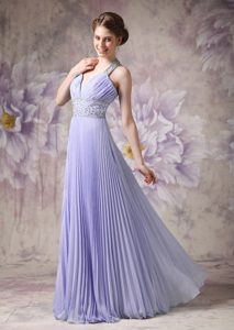 Classy Plunging Halter-top Chiffon Junior Prom in Lilac with Pleats and Beadings