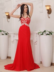 Red Sweetheart Brush Train Chiffon Prom Pageant Dress with Appliques