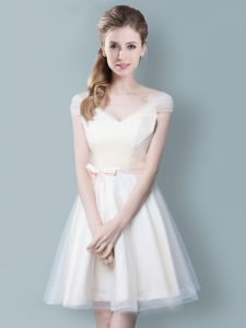 Knee Length Champagne Quinceanera Court of Honor Dress V-neck Cap Sleeves Zipper