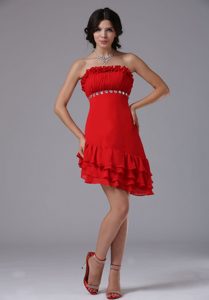 Wine Red Strapless Short Flounced Layered Chiffon Celebrity Dress with Beading