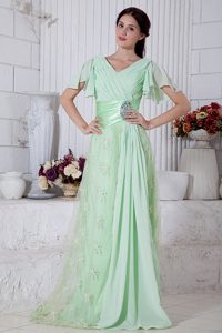 V-neck Short Sleeves Brush Train Apple Green Ruched Celebrity Dress for Less