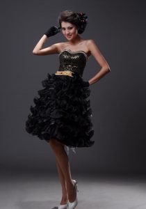 Luxurious Beaded and Ruffled Little Black Celebrity Party Dresses under 150