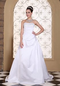 Ornate White Strapless Sequined Bridal Dresses with Court Train in White
