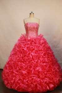 Luxurious Strapless Organza Red Quinceanera Dresses with Rolling Flowers