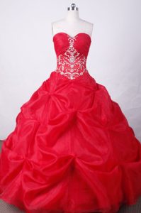 Sweet Ball Gown Beaded Quinceanera Dresses with Pick Ups in Red Organza