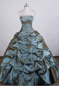 Affordable Strapless Quinceanera Dresses with Beading and Pick Ups