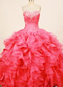 2014 Popular Beaded and Ruched Sweetheart Dress for Quinceanera in Coral Red