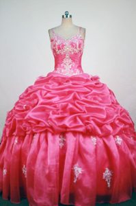 Straps Pretty Dresses for a Quinceanera in Red with White Appliques and Beading