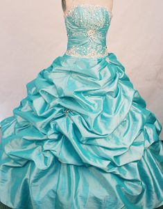 Well-packaged Quinceaneras Dresses with Beading and Pick-ups in Blue