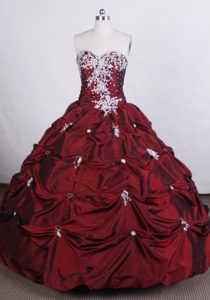 Dressy Burgundy Lace Up Sweetheart Sweet Sixteen Dress with White Embroidery