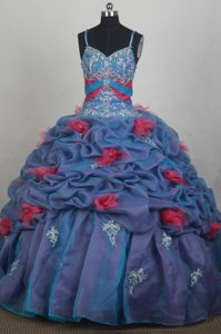 Beautiful Quincenera Dresses with Spaghetti Straps and Pick-ups Decorated