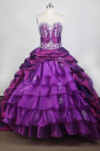 Elegant Sweetheart Purple Sweet 16 Quinceanera Dresses with Ruffled Layers