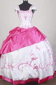 Luxurious Square Sweet Sixteen Quinceanera Dress with Embroidery for Cheap