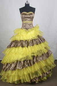 popular Sweetheart Yellow Leopard Quinceanera Dresses with Ruffled Layers