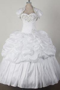 Cheap Sweetheart Ruched and Beaded Qunceanera Dress with Pick-ups in 2014