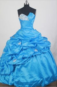 Sweetheart 2013 Sweet 15 Quinceanera Dresses with Pick-ups and Appliques