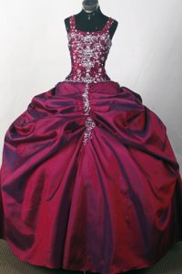 2013 Popular Strapless Quinceanera Gown with Beading and Handle Flower
