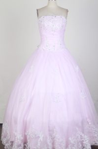 Light Pink Classical Beaded Strapless Quinces Dresses in with Flower