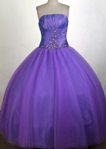 Simple Purple A-line Strapless Quinceanera Dress in with Appliques
