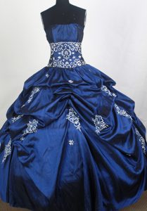Strapless Navy Blue Sweet Sixteen Quinceanera Dress with Appliques