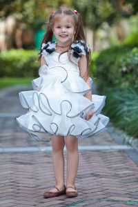 Modern White V-neck Mini-length Little Flower Girl Dress