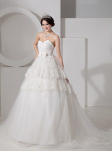 Sweetheart Brush Train Tulle and Lace Wedding Dresses with Layers and Bow