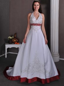 Halter V-neck Court Train Wine Red and White Wedding Dress with Appliques