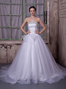 Simple A-line Strapless Beaded Bridal Dress with Bowknot and Tulle