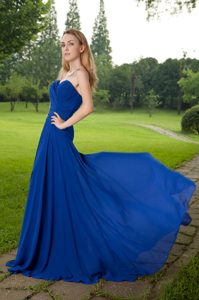 Clearance Sweetheart Chiffon Evening Wear Dresses in Royal Blue with Ruches