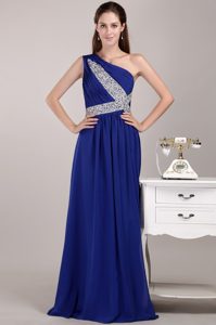 Beaded and Ruched Chiffon Girls Prom Dress in Dark Blue with One Shoulder