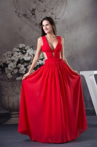 Sexy V-neck Long Chiffon Senior Prom with Ruches in Red for Summer