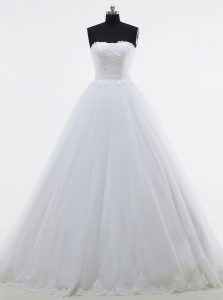 White Tulle Clasp Handle Strapless Sleeveless With Train Wedding Gowns Brush Train Lace and Appliques