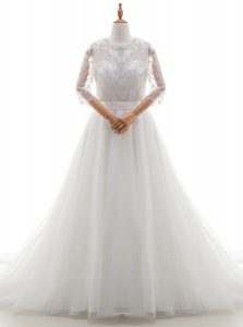Delicate Scoop 3 4 Length Sleeve Brush Train Clasp Handle With Train Beading and Lace Wedding Gowns